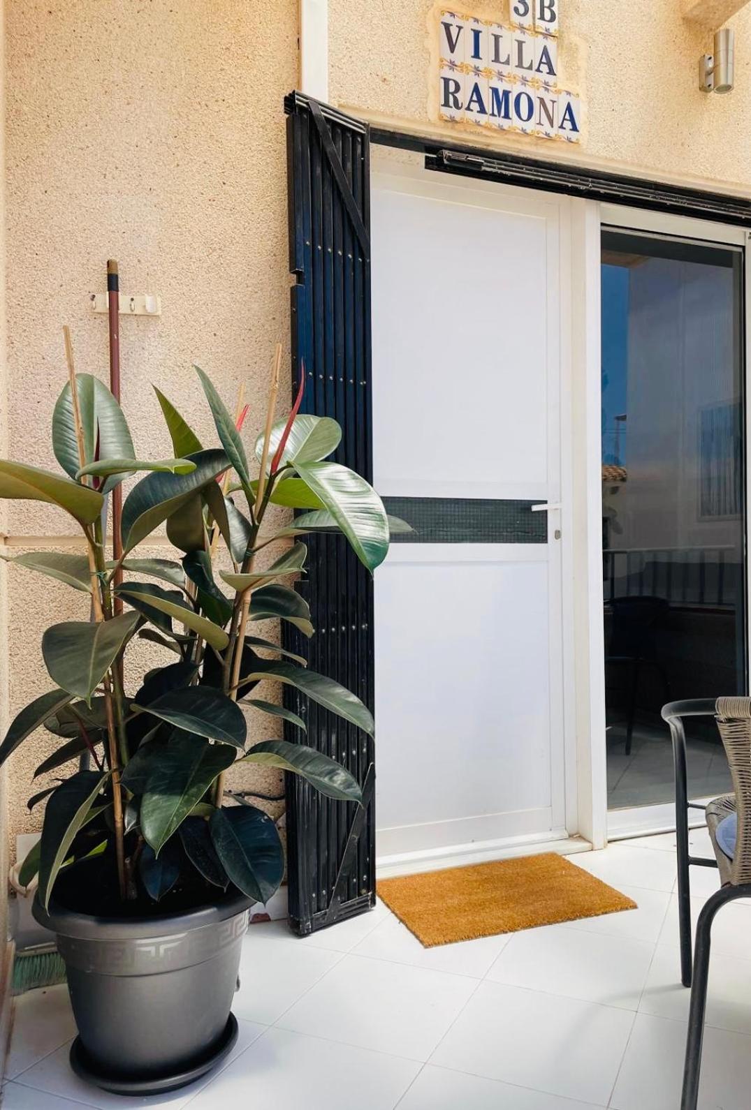 Przytulny Apartament 100M Od Plazy تورّيفيِخا المظهر الخارجي الصورة